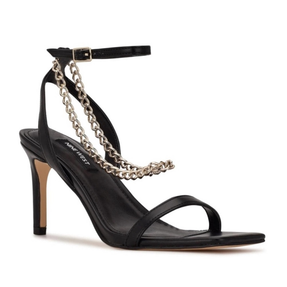 Nine west tallo black heels with gold chain details